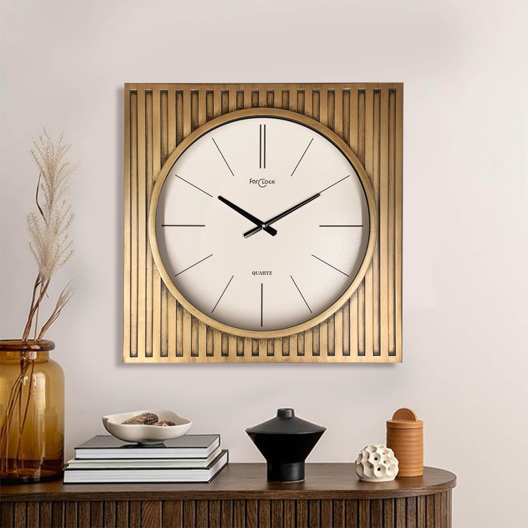 ساعت دیواری HOGER کد 8040 طلایی
